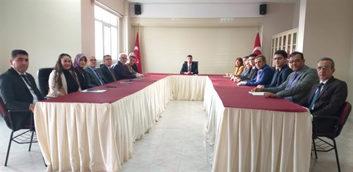 Kaymakamımız Osman DEMİR başkanlığında 2022 Yılı İlçe İdare Şube Başkanları toplantısı yapıldı.